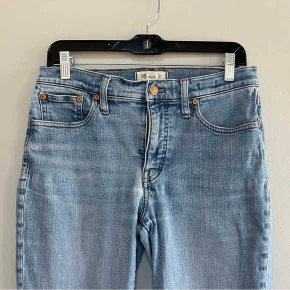 Madewell Mid-Rise Kick Out Crop Jeans w/ Raw Hem, Cherryville Blue Wash, 28 - Picture 5 of 12